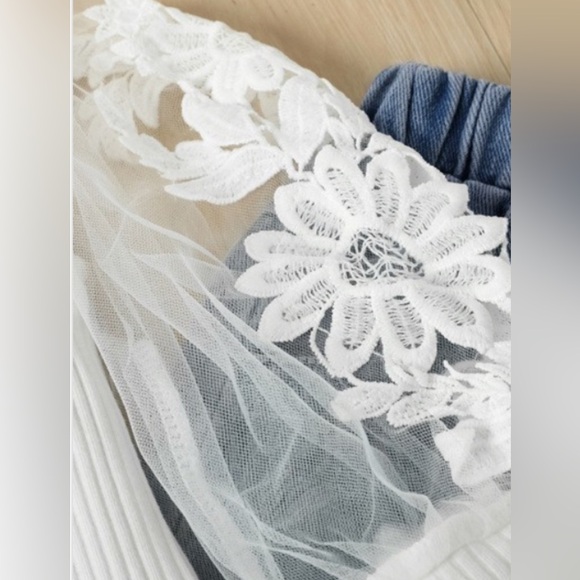 Girls’ Lace Puff Sleeve Top with Denim Pearl Beaded Pants - Picture 2 of 4